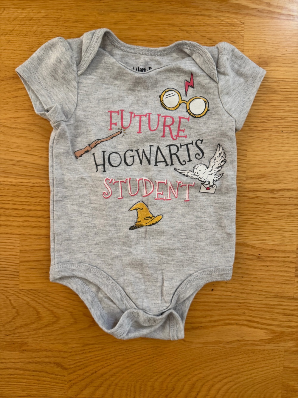 Warner Bros. Gray 'Future Hogwarts Student' Kids Graphic Tee